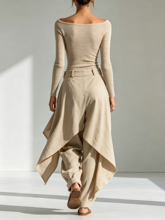 Marta| Conjunto de top beige con cuello barco y pantalón ancho con volantes
