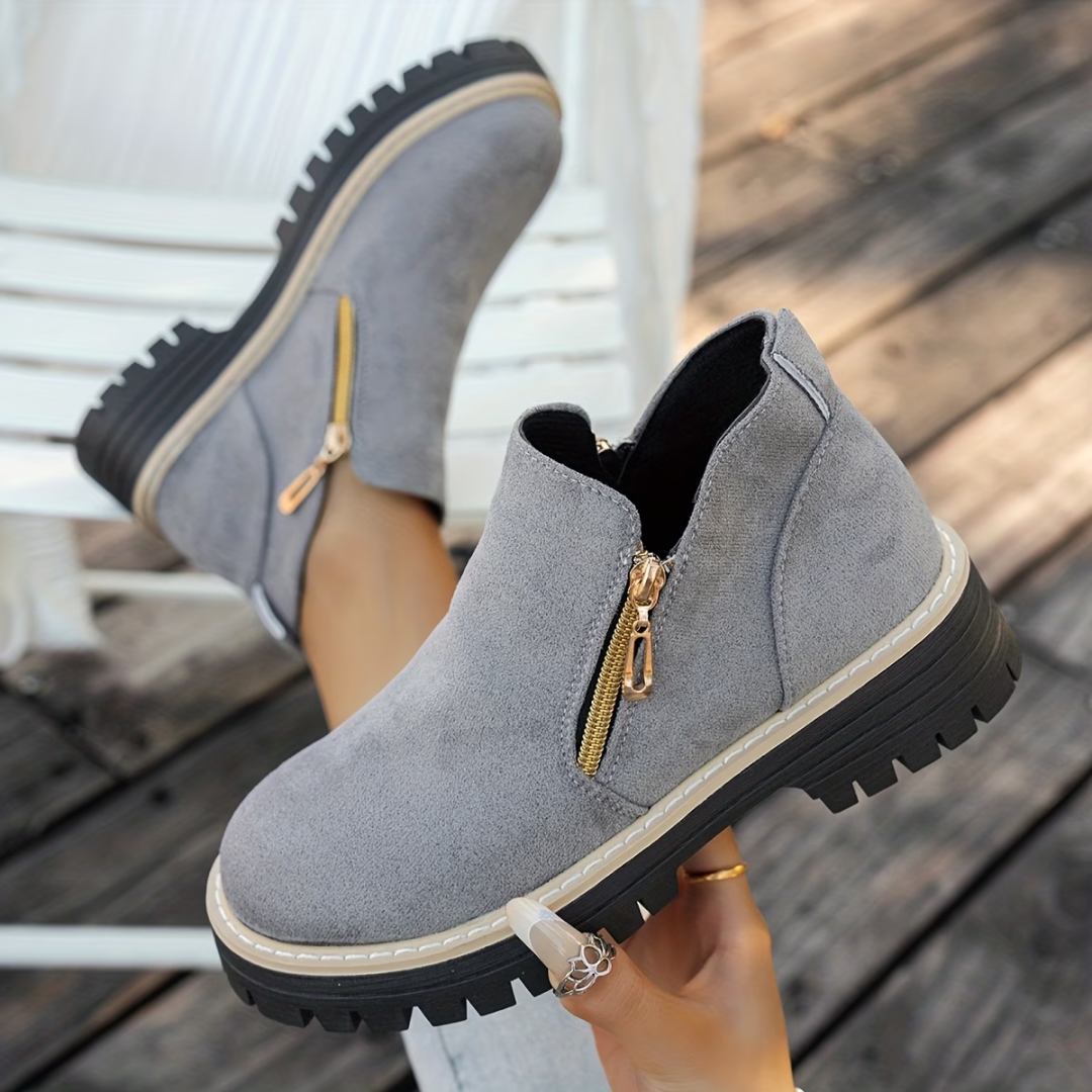Encarnación | Botines con Cremalleras Doradas