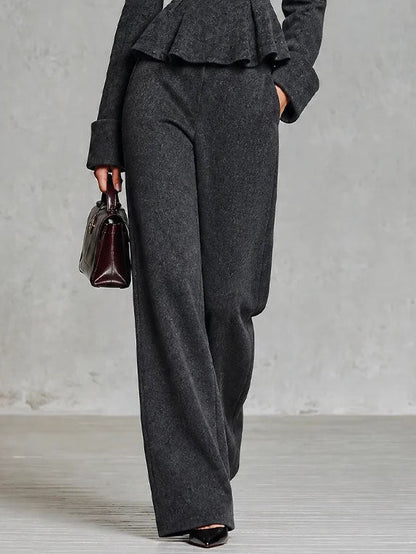 Bianca | Conjunto Elegante con Top Péplum y Pantalón de Pierna Ancha