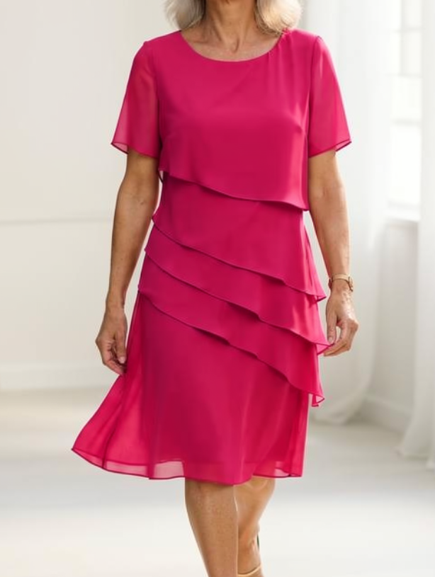 Julia – Vestido Elegante y Fluido con Volantes