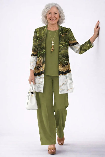 Costanza | Conjunto de Tres Piezas Verde con Cárdigan Largo y Pantalón Estampado