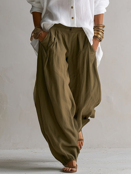 Carla | Camisa blanca holgada y pantalón Lantern verde oliva