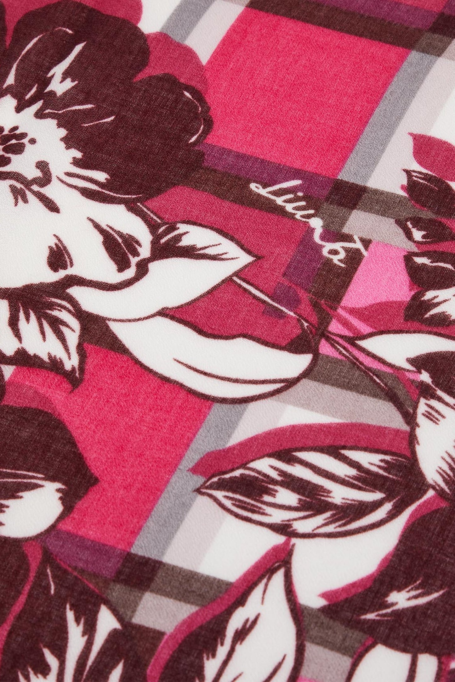 Pañuelo Valentina | Estampado Floral Fucsia