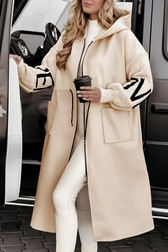 Alessandra | Chaqueta hidrorrepelente con capucha