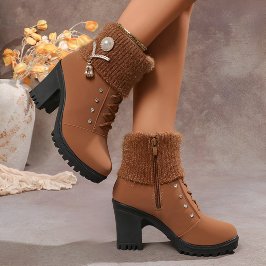 Milagros | Botines de Tacón con Detalles